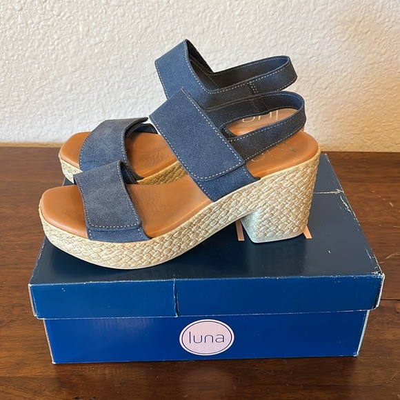Lunita Lia Marino Blue Suede Wedge Sandals - Picture 1 of 11